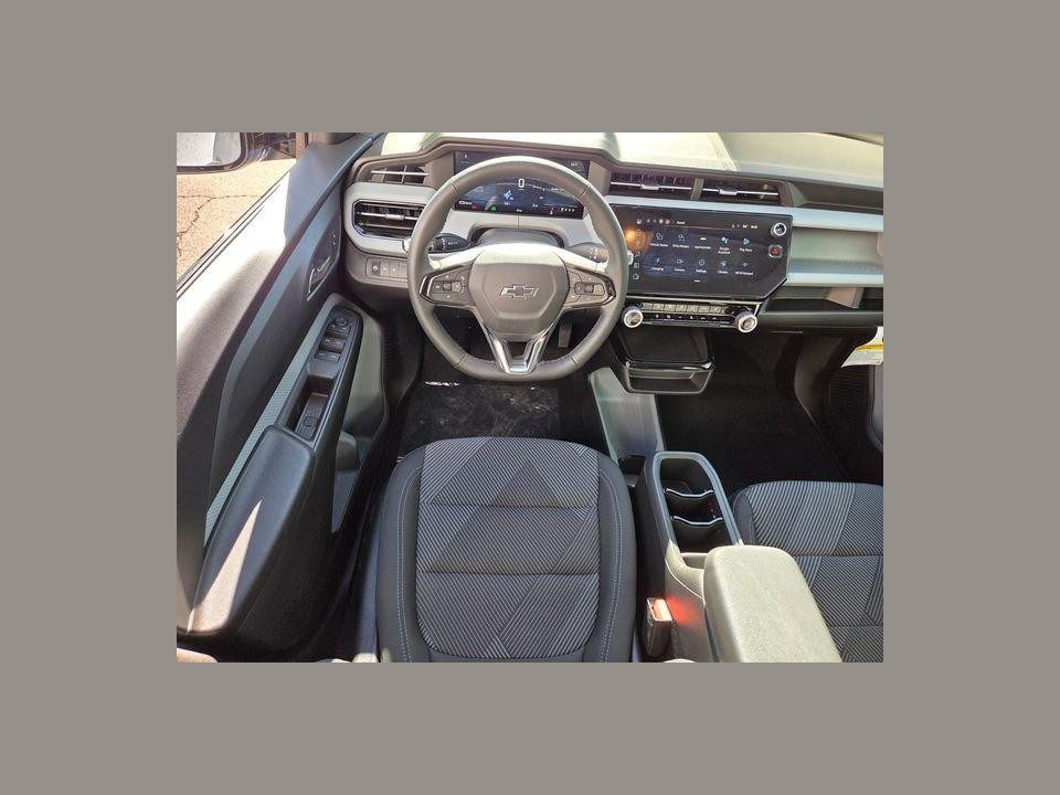 2027 Chevrolet Bolt LT FWD