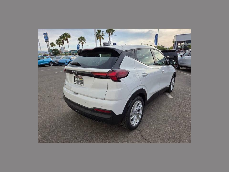 2027 Chevrolet Bolt LT FWD