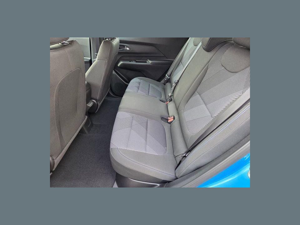 2027 Chevrolet Bolt LT FWD