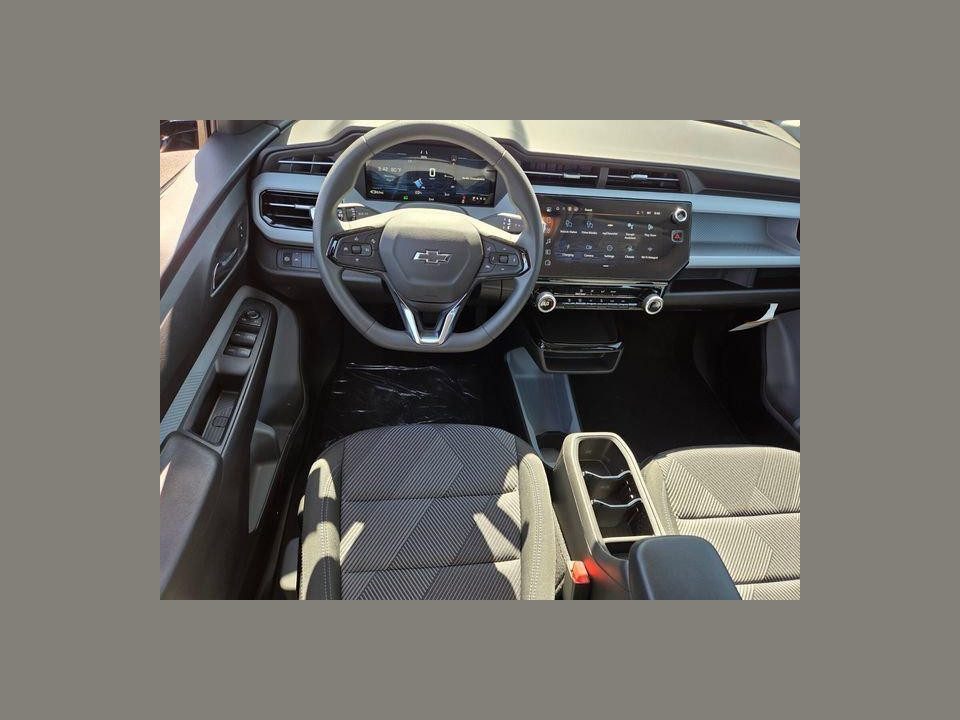 2027 Chevrolet Bolt LT FWD