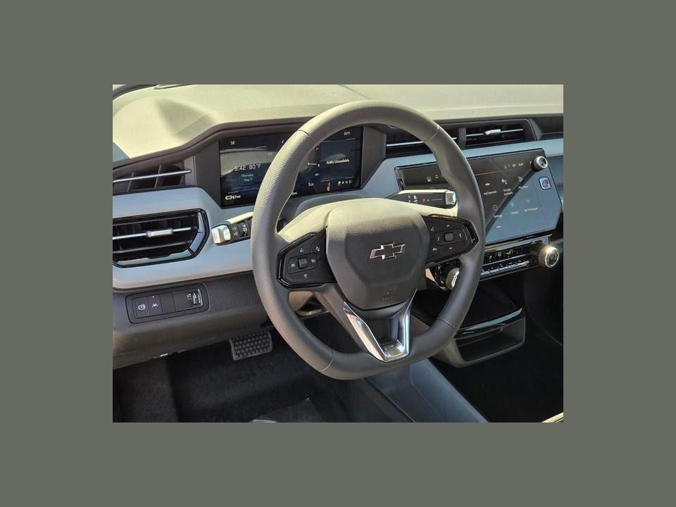 2027 Chevrolet Bolt LT FWD