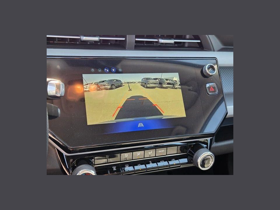 2027 Chevrolet Bolt LT FWD