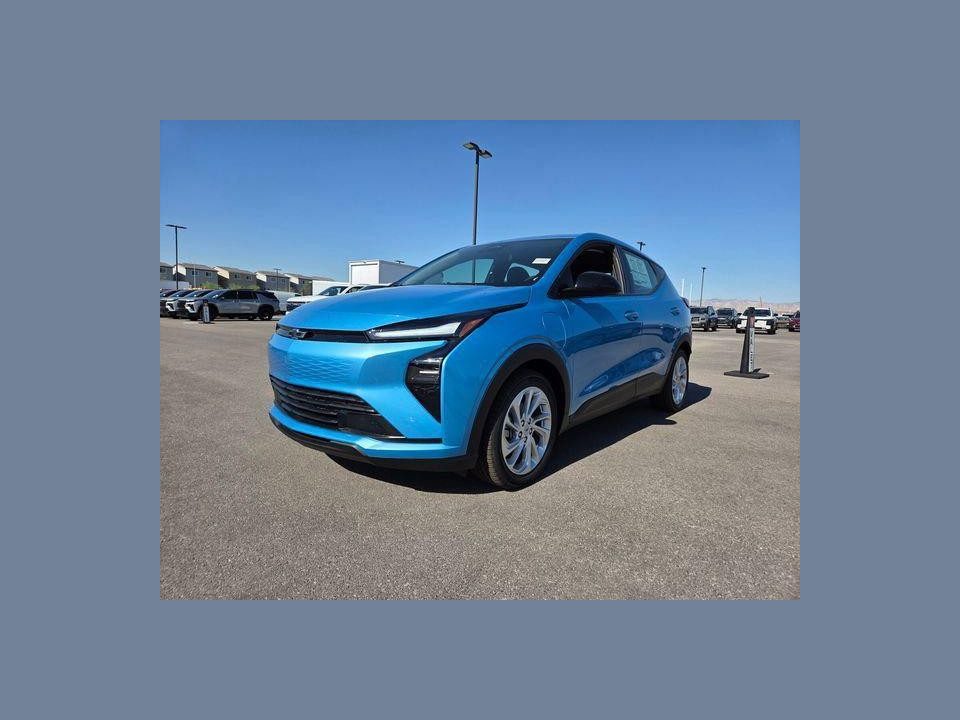 2027 Chevrolet Bolt LT FWD