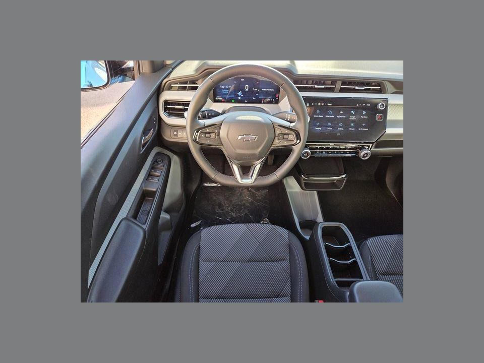 2027 Chevrolet Bolt LT FWD