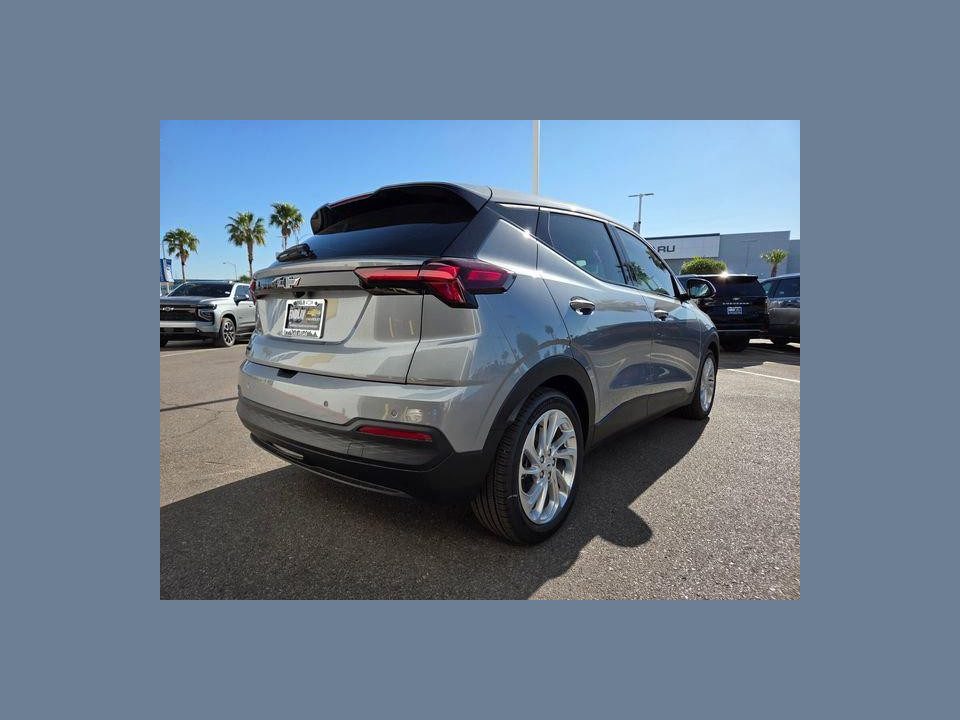 2027 Chevrolet Bolt LT FWD