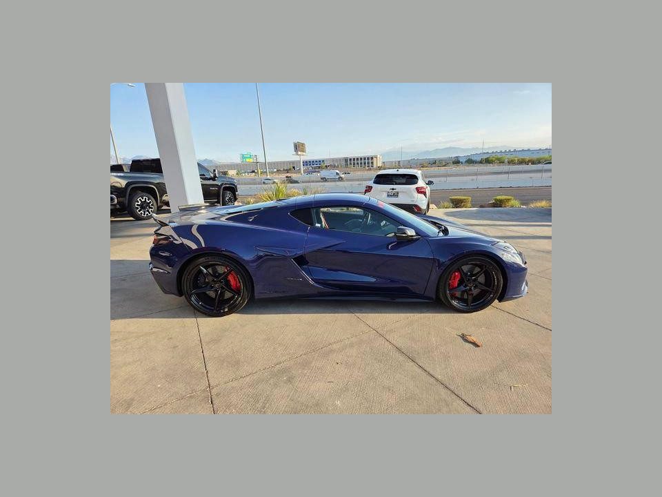 2025 Chevrolet CORVETTE E-RAY RWD Coupe 2LZ