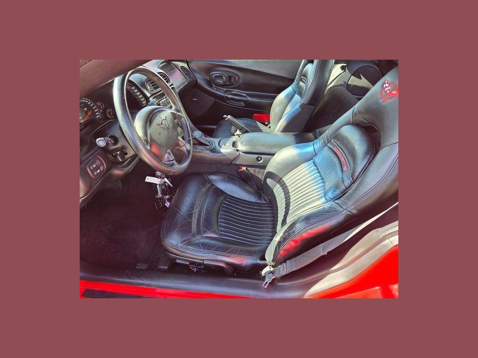 2004 Chevrolet Corvette Base