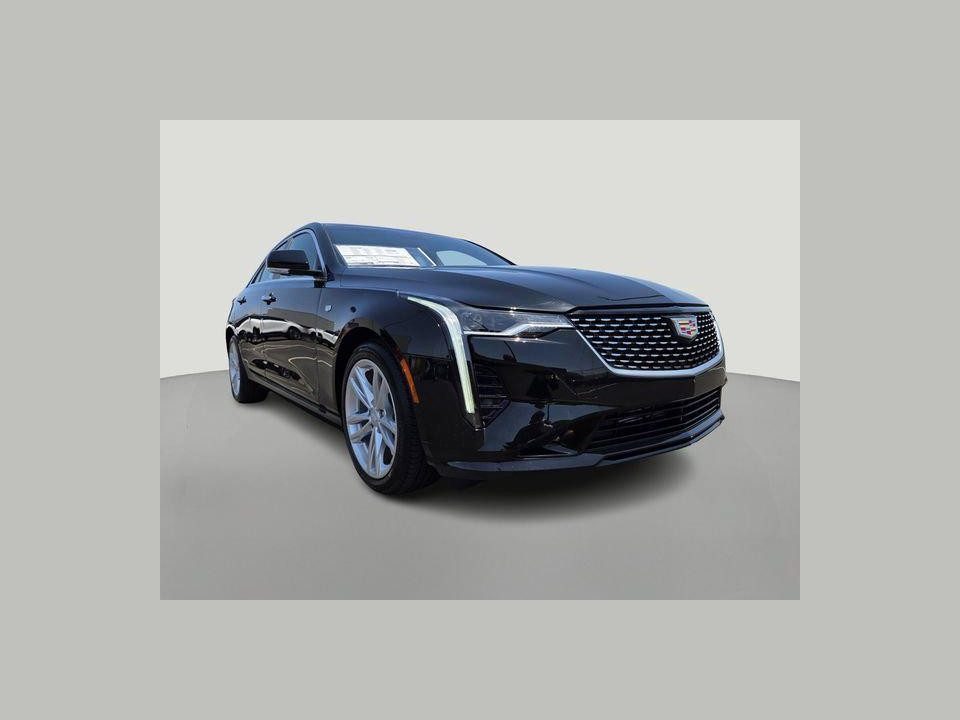 2026 Cadillac CT4 Luxury RWD