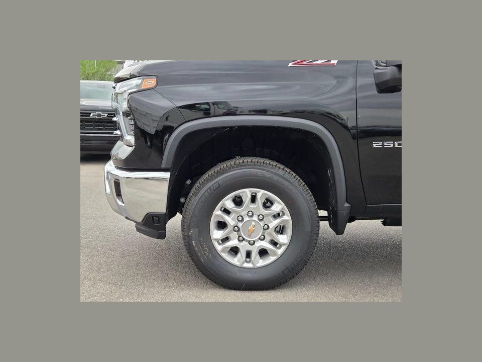 2026 Chevrolet Silverado 2500 HD Crew Cab, Standard Bed, LTZ, 4WD