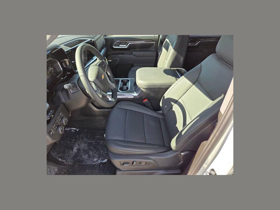 2026 Chevrolet Silverado 3500 HD Crew Cab, Long Bed, LTZ Dual Rear Wheel, RWD