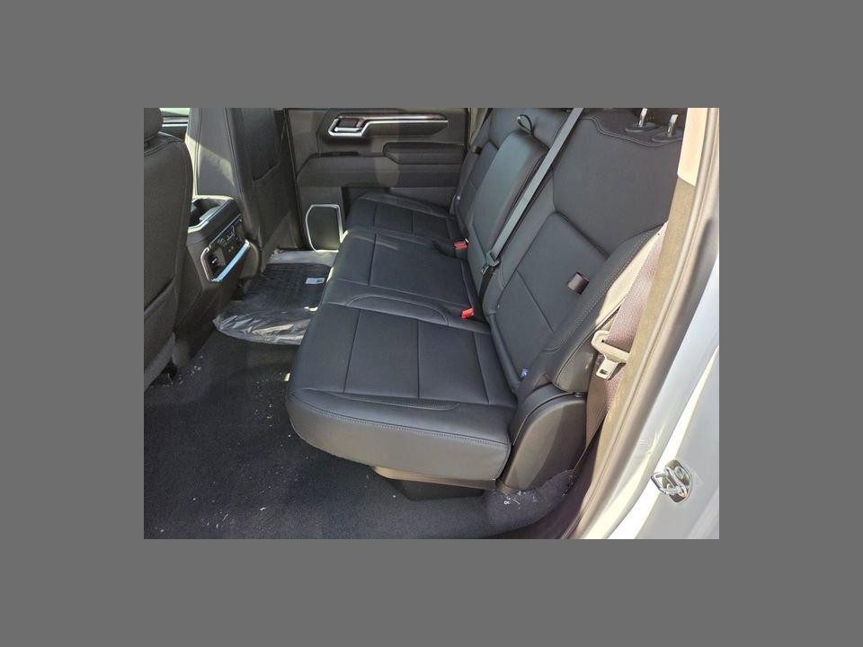 2026 Chevrolet Silverado 3500 HD Crew Cab, Long Bed, LTZ Dual Rear Wheel, RWD