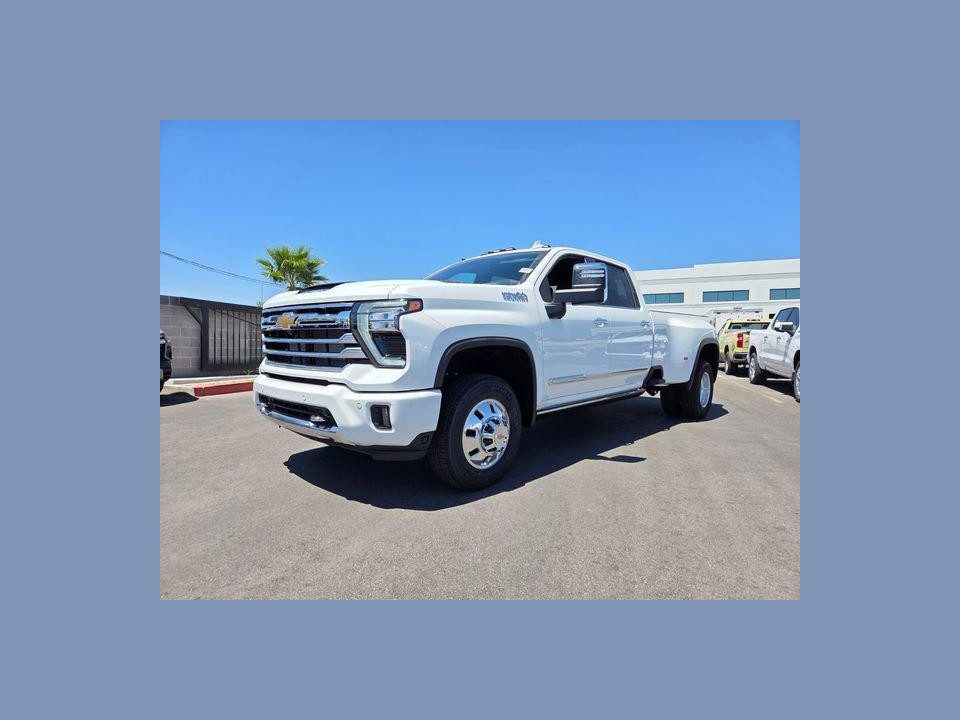 2026 Chevrolet Silverado 3500 HD Crew Cab, Long Bed, High Country Dual Rear Wheel, RWD
