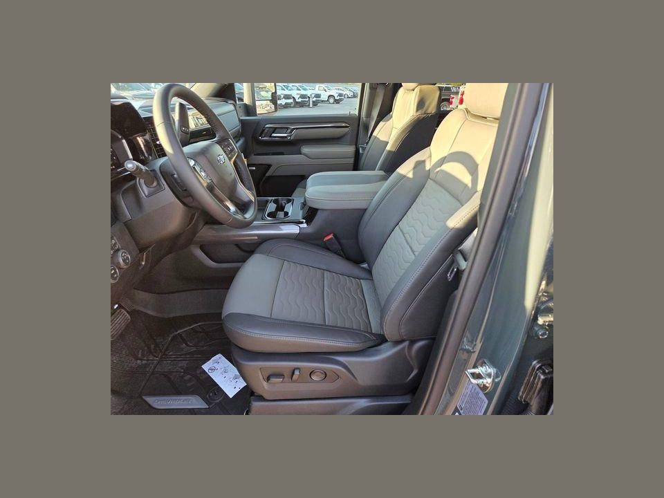 2026 Chevrolet Silverado 2500 HD Crew Cab, Standard Bed, XR2, 4WD