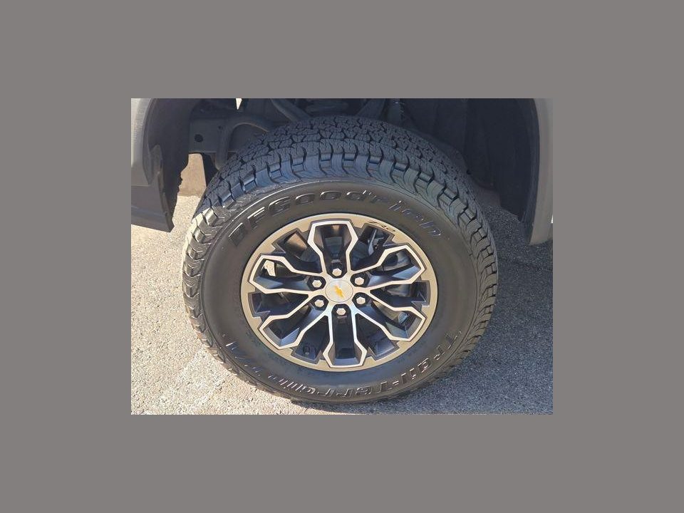 2022 Chevrolet Colorado 4WD Crew Cab Short Box ZR2