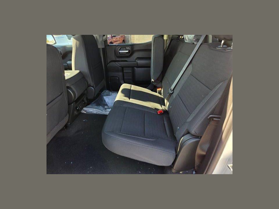 2026 Chevrolet Silverado 1500 2WD Crew Cab Short Bed Custom