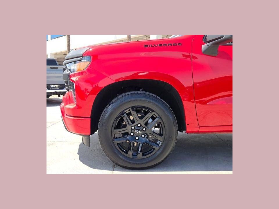2026 Chevrolet Silverado 1500 2WD Crew Cab Short Bed Custom