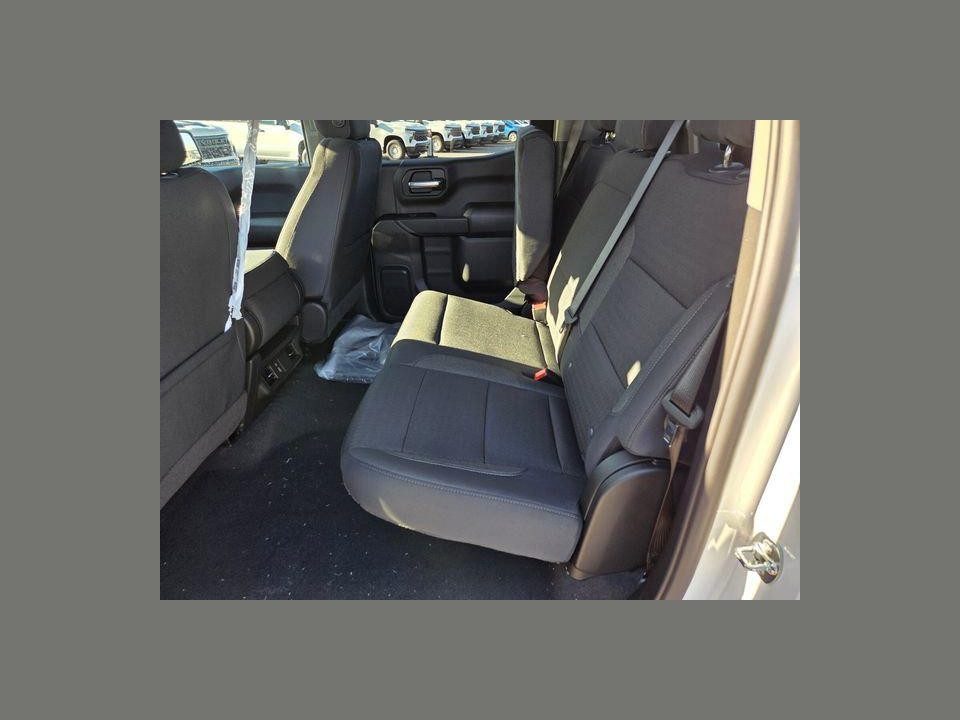 2026 Chevrolet Silverado 1500 2WD Crew Cab Short Bed Custom