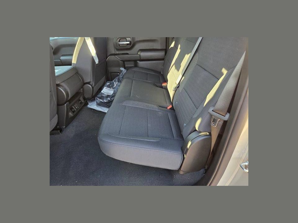2026 Chevrolet Silverado 1500 2WD Crew Cab Short Bed Custom