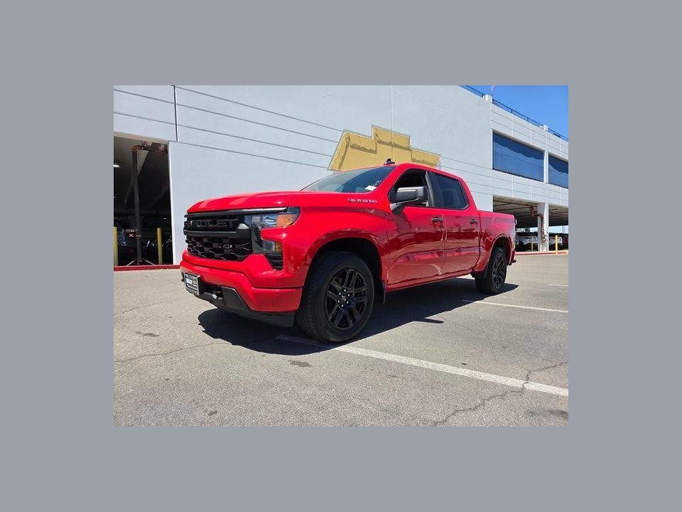 2023 Chevrolet Silverado 1500 2WD Crew Cab Short Bed Custom