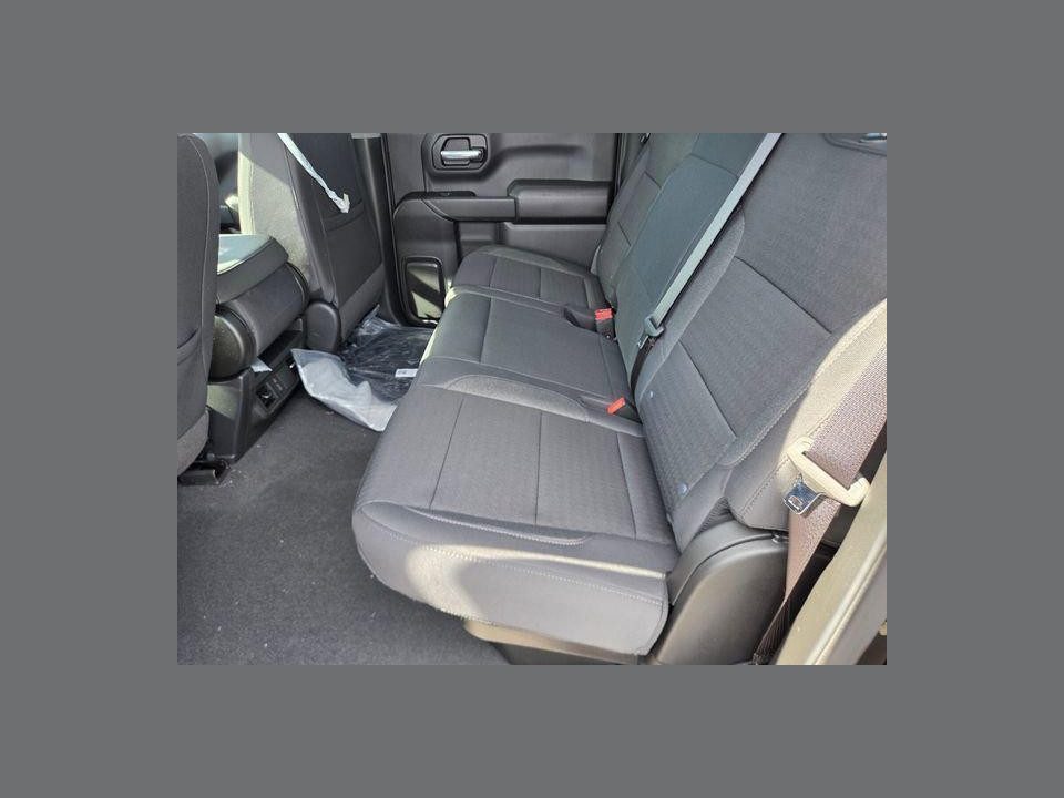 2026 Chevrolet Silverado 1500 2WD Crew Cab Short Bed Custom
