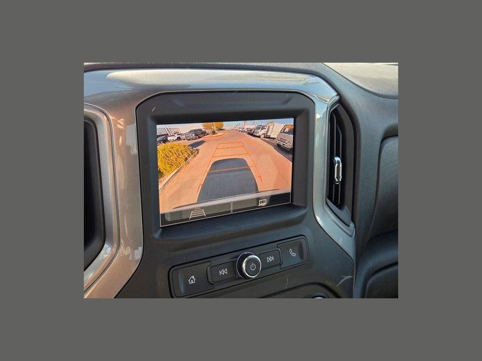 2026 Chevrolet Silverado 1500 2WD Crew Cab Short Bed Custom