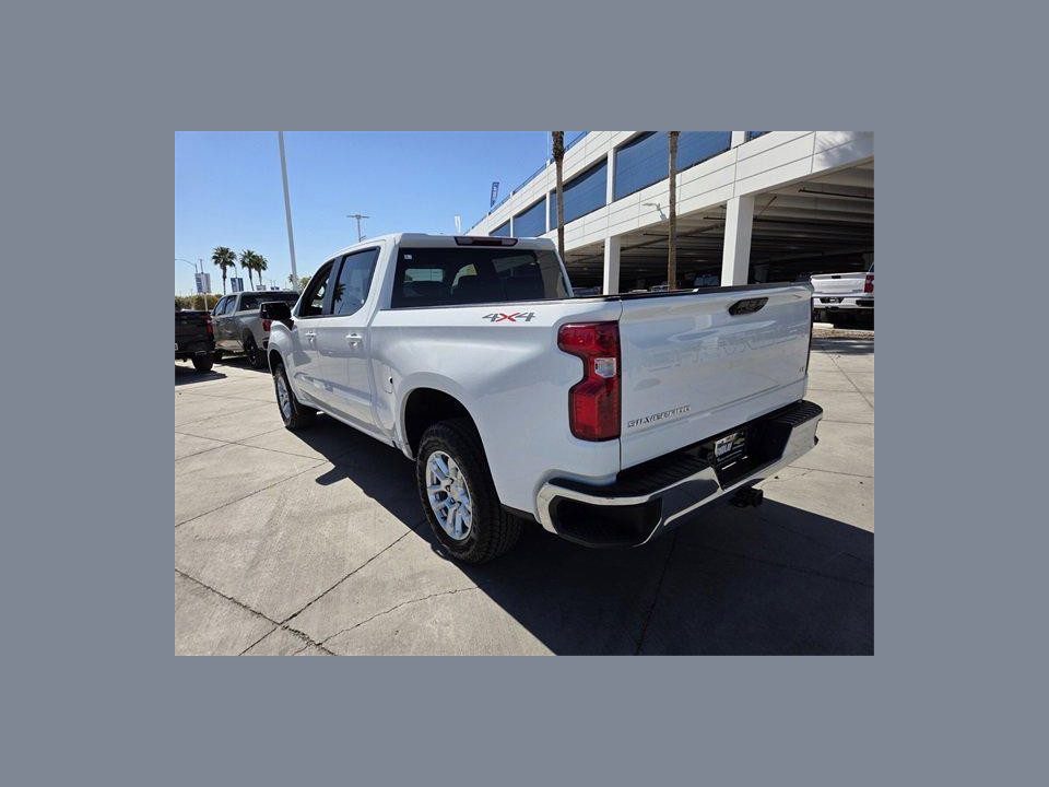 2023 Chevrolet Silverado 1500 4WD Crew Cab Standard Bed LT