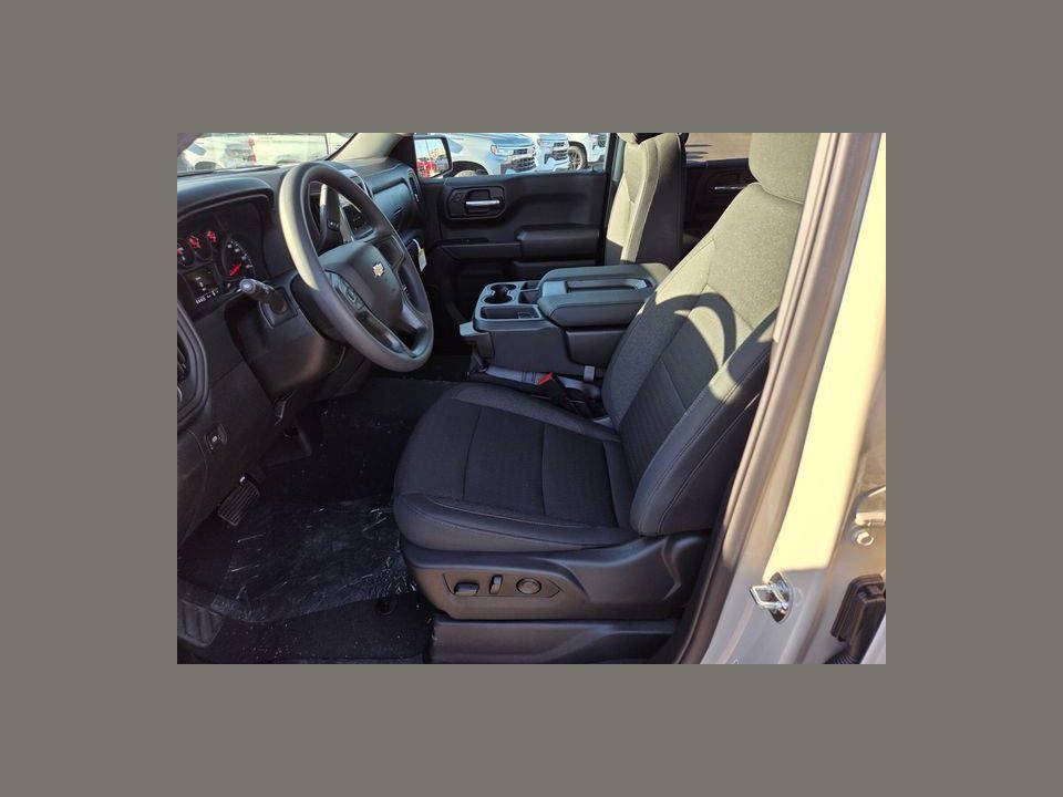 2026 Chevrolet Silverado 1500 4WD Crew Cab Short Bed Custom