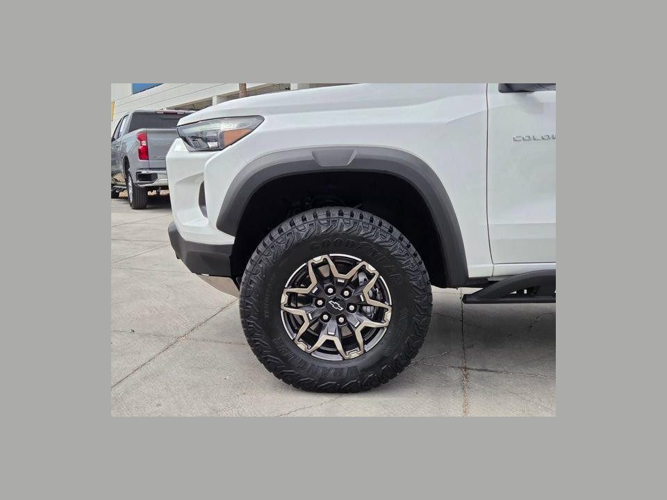 2025 Chevrolet Colorado 4WD ZR2