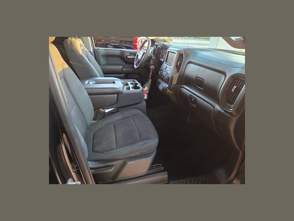 2020 Chevrolet Silverado 1500 2WD Crew Cab Short Bed Custom