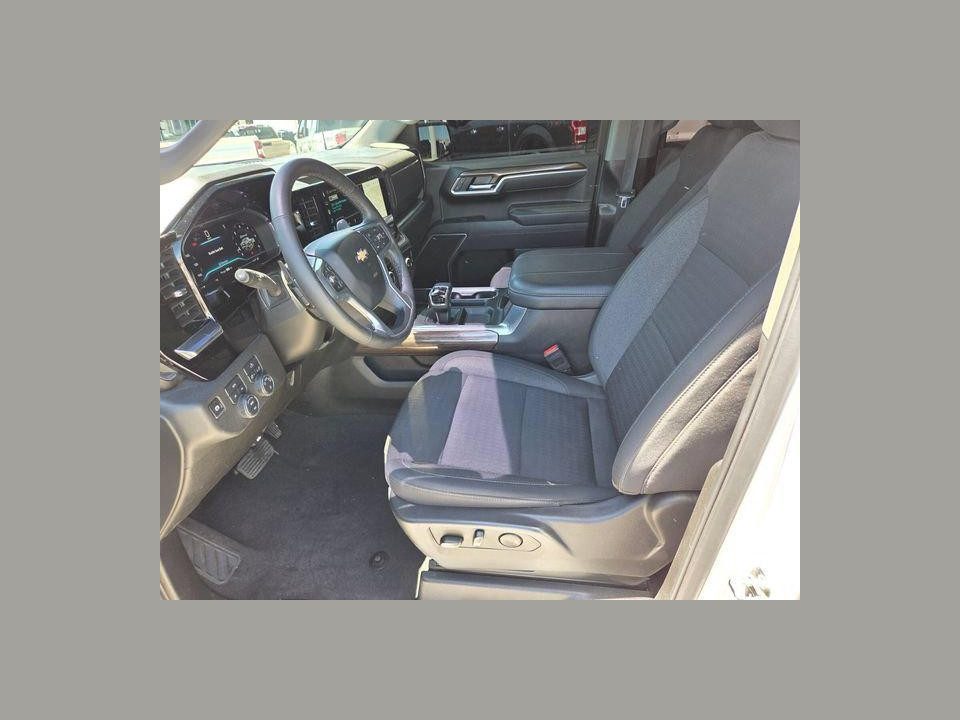 2025 Chevrolet Silverado 1500 4WD Double Cab Standard Bed LT