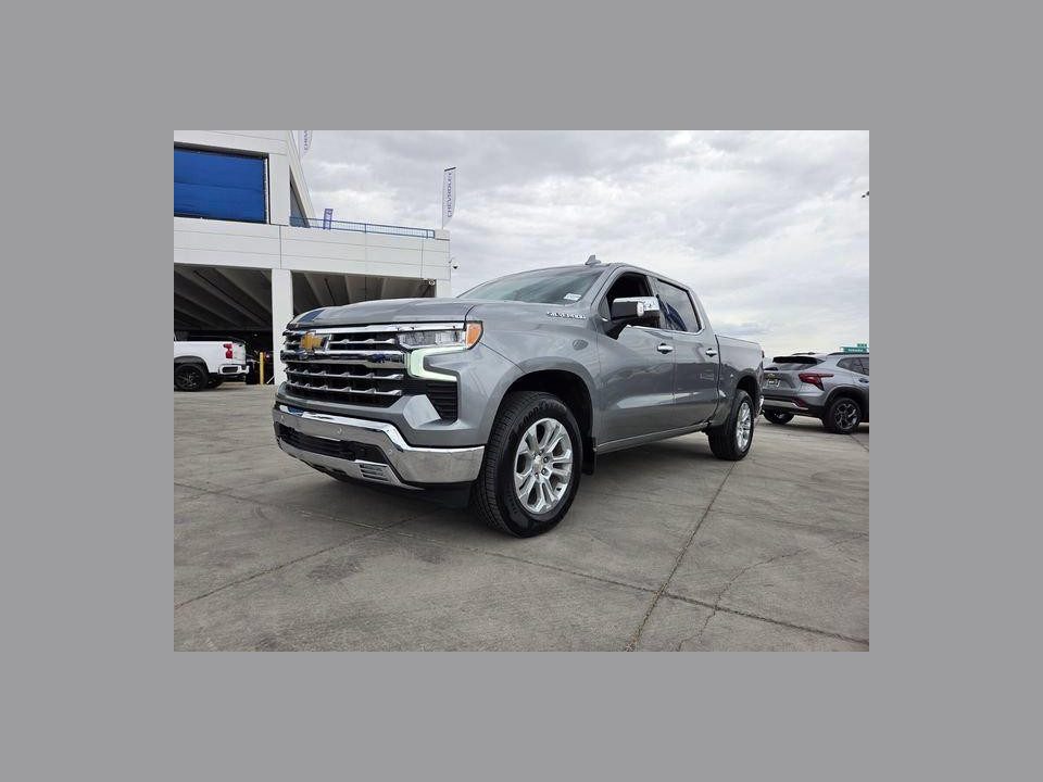 2023 Chevrolet Silverado 1500 4WD Crew Cab Short Bed LTZ