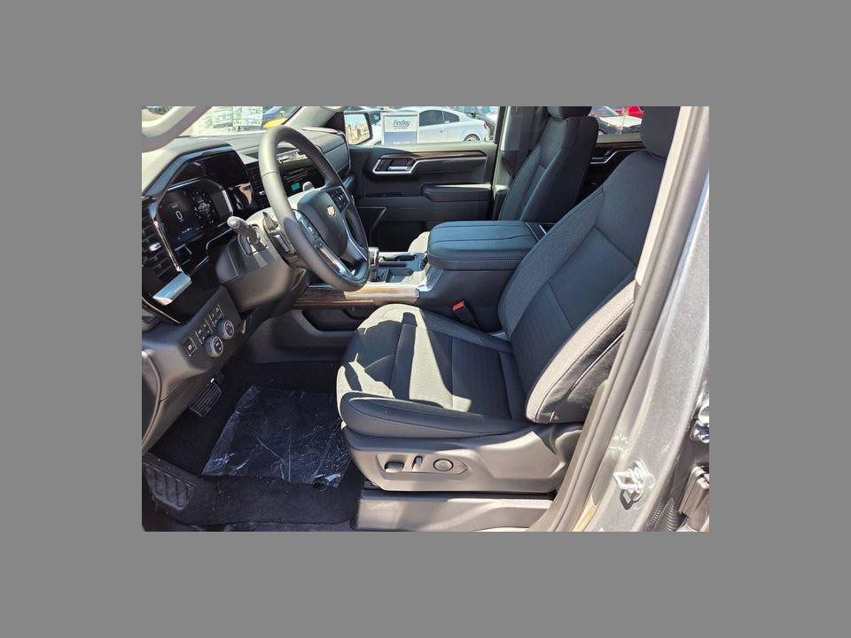 2026 Chevrolet Silverado 1500 4WD Crew Cab Standard Bed LT