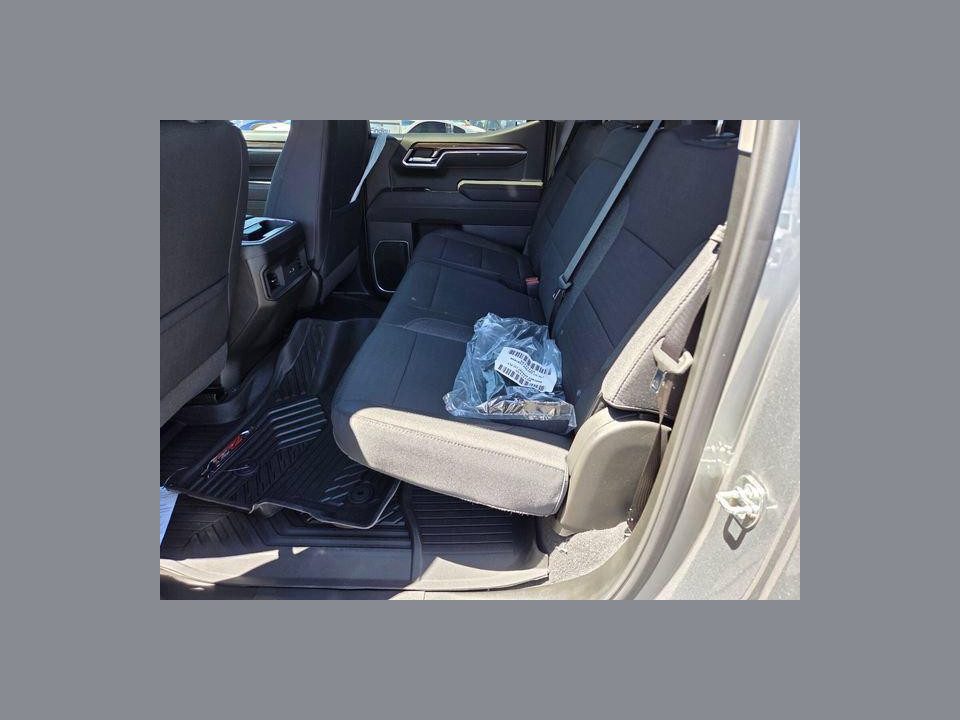 2026 Chevrolet Silverado 1500 4WD Crew Cab Standard Bed LT