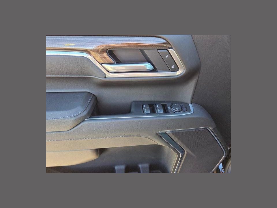 2026 Chevrolet Silverado 1500 4WD Crew Cab Standard Bed LT