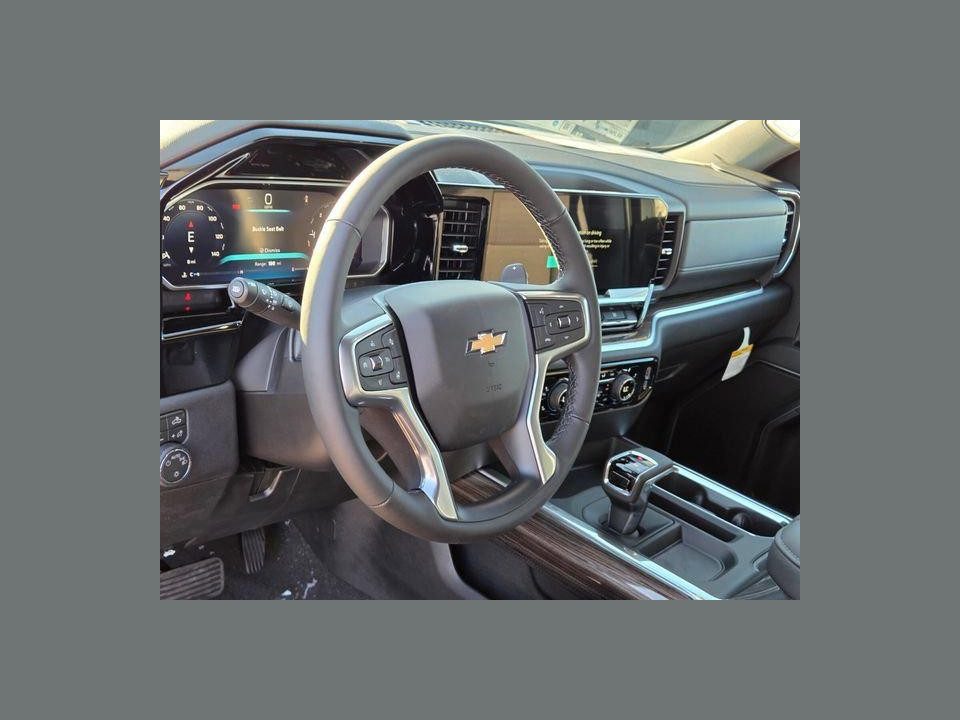 2026 Chevrolet Silverado 1500 4WD Crew Cab Standard Bed LT