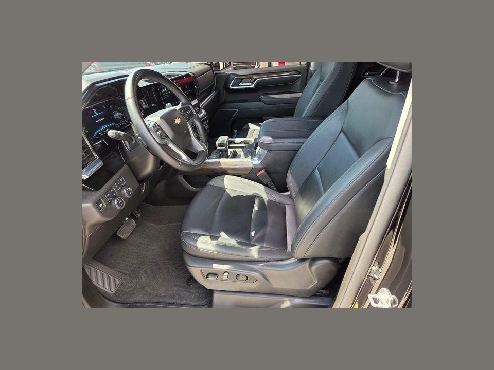 2025 Chevrolet Silverado 1500 4WD Crew Cab Standard Bed LT