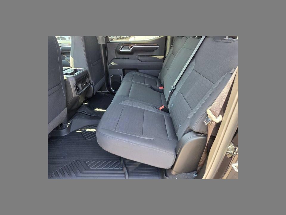 2026 Chevrolet Silverado 1500 4WD Crew Cab Standard Bed LT