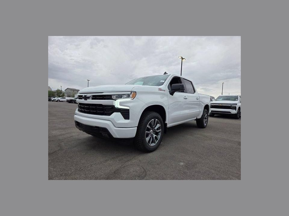 2026 Chevrolet Silverado 1500 4WD Crew Cab Standard Bed LT