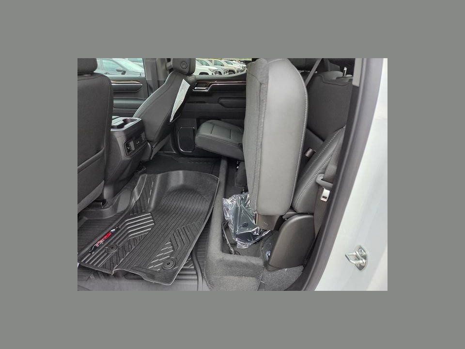 2026 Chevrolet Silverado 1500 4WD Crew Cab Standard Bed LT
