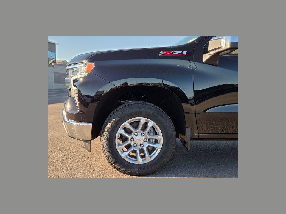 2026 Chevrolet Silverado 1500 4WD Crew Cab Standard Bed LT