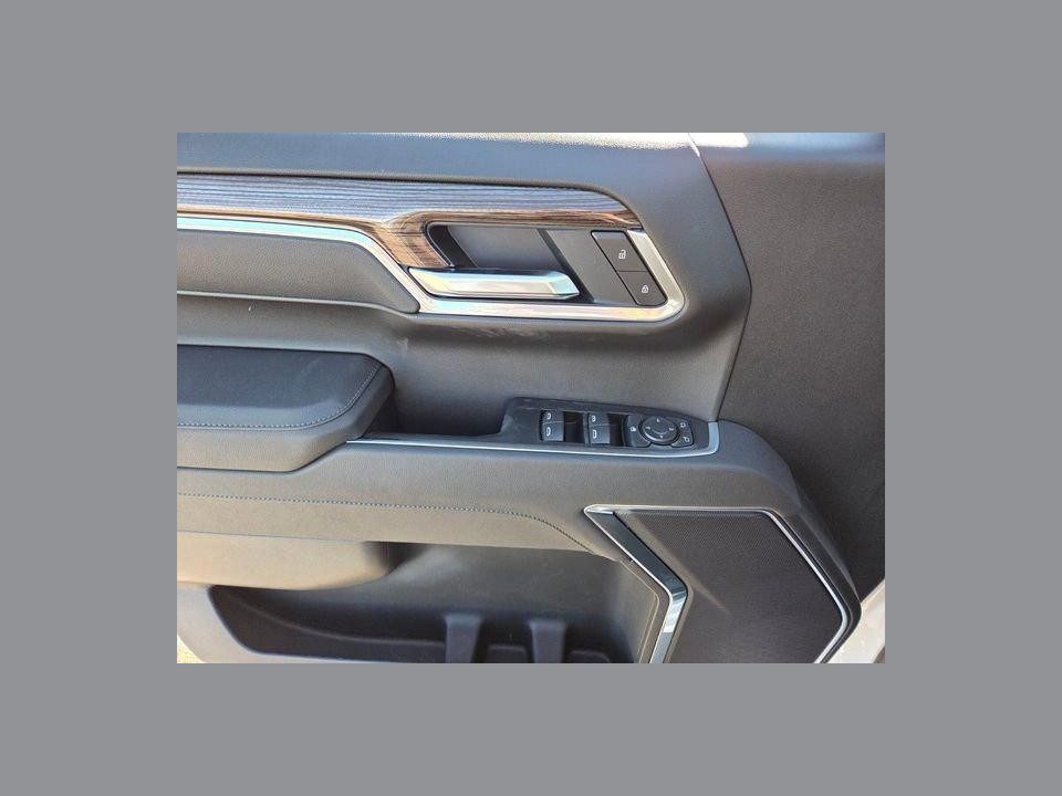 2026 Chevrolet Silverado 1500 4WD Crew Cab Standard Bed LT