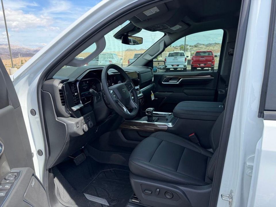 2026 Chevrolet Silverado 1500 4WD Crew Cab Short Bed RST