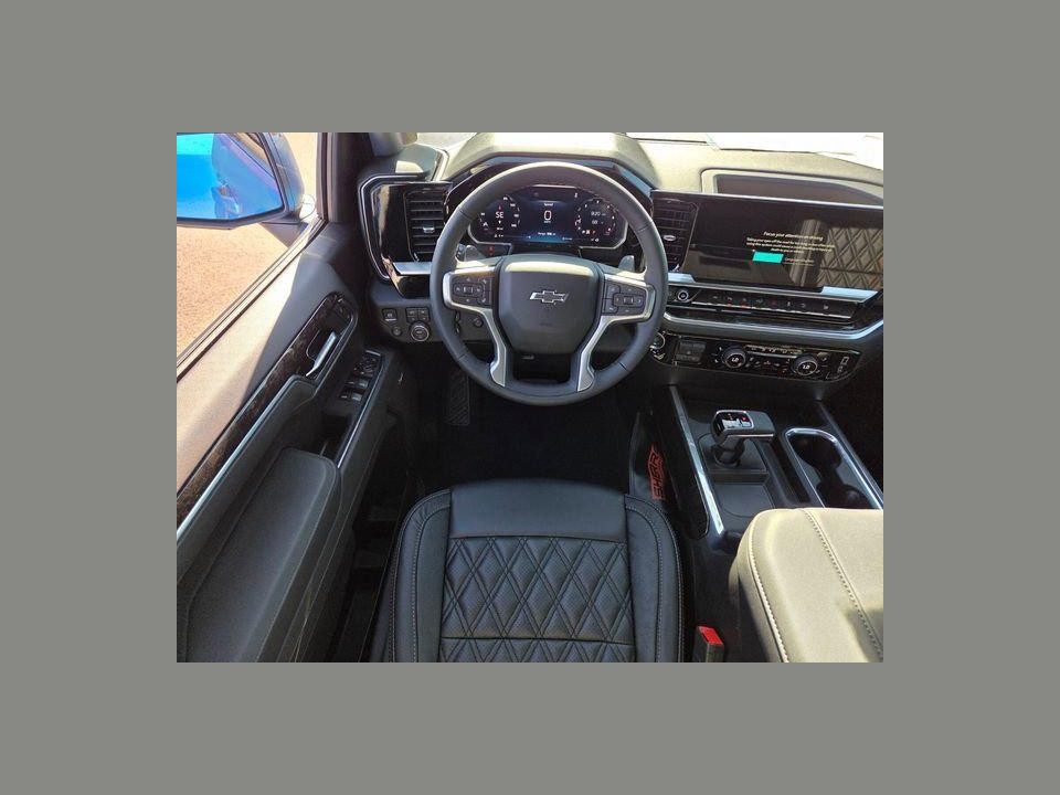2026 Chevrolet Silverado 1500 4WD Crew Cab Short Bed RST