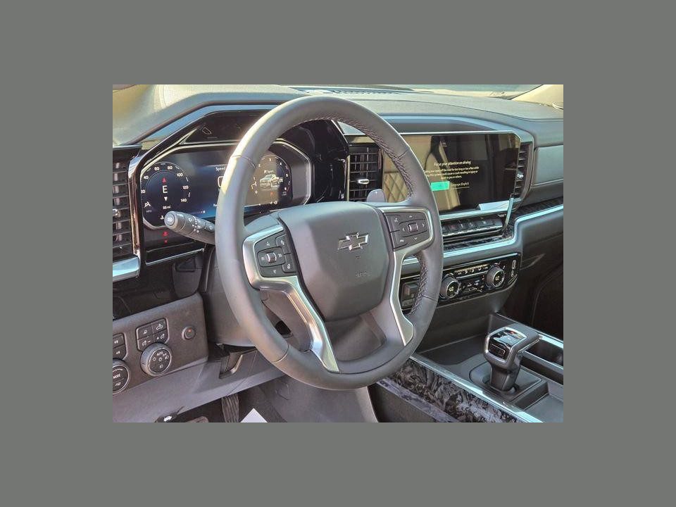 2026 Chevrolet Silverado 1500 4WD Crew Cab Short Bed RST
