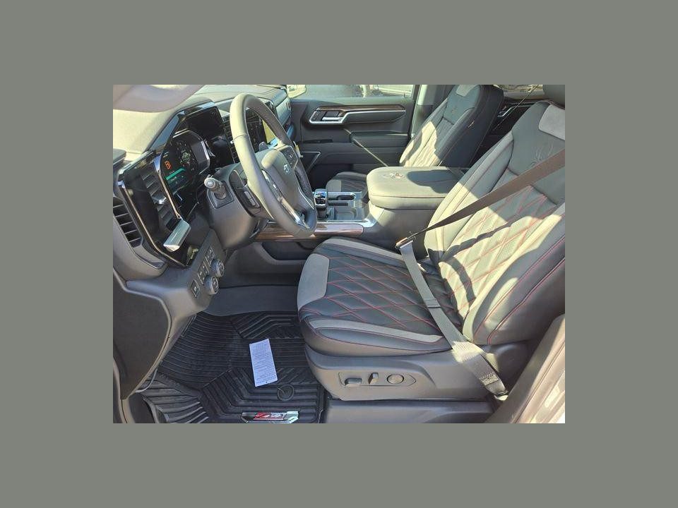 2026 Chevrolet Silverado 1500 4WD Crew Cab Short Bed RST