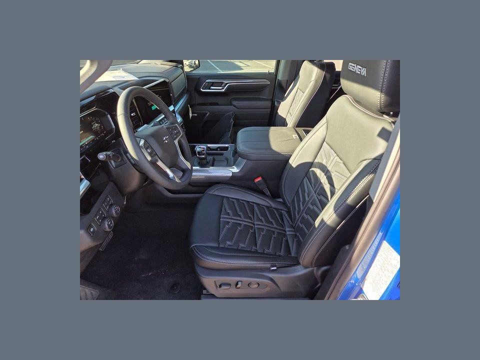 2026 Chevrolet Silverado 1500 4WD Crew Cab Short Bed RST