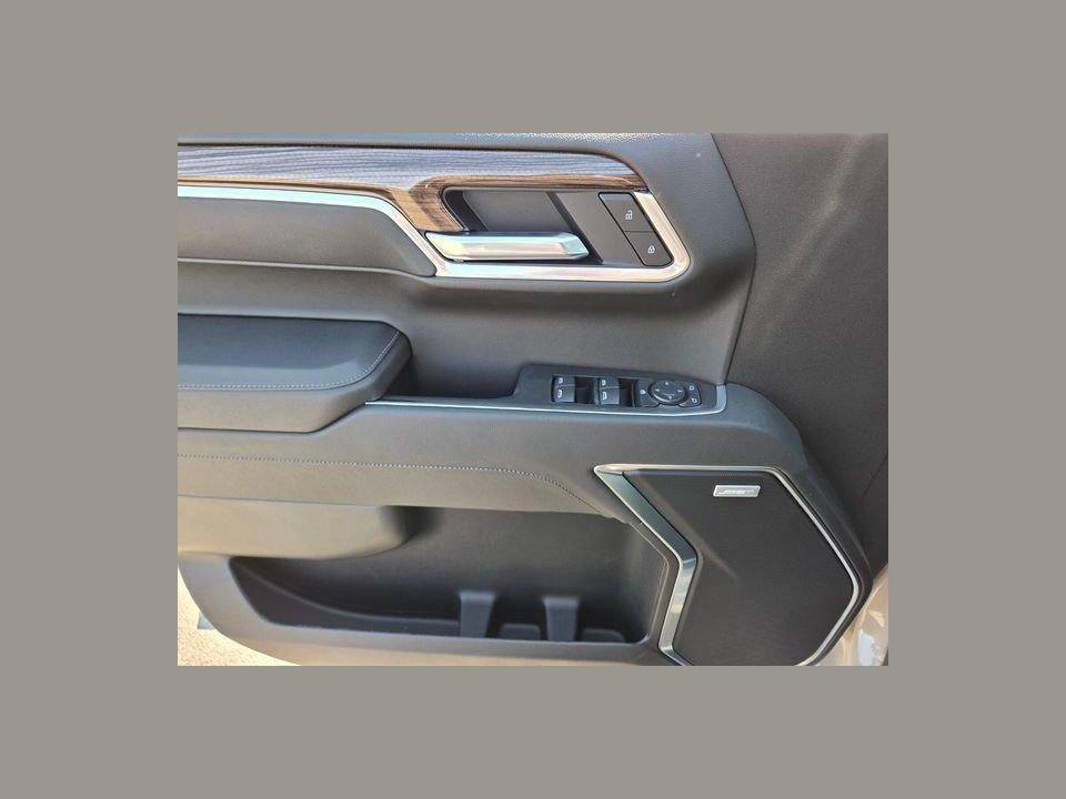 2026 Chevrolet Silverado 1500 4WD Crew Cab Short Bed RST