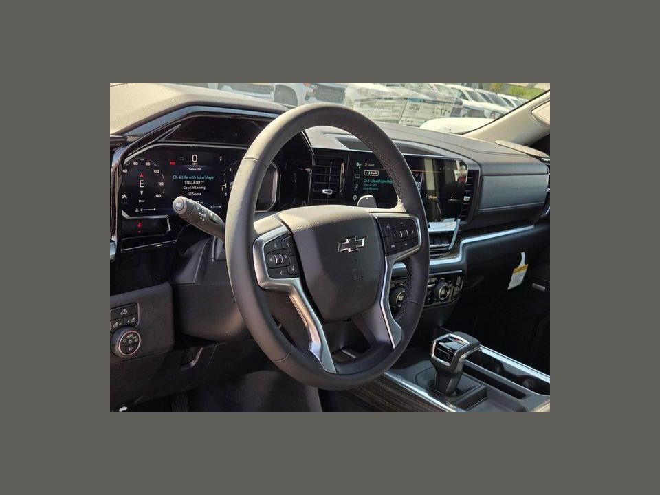 2026 Chevrolet Silverado 1500 4WD Crew Cab Short Bed RST