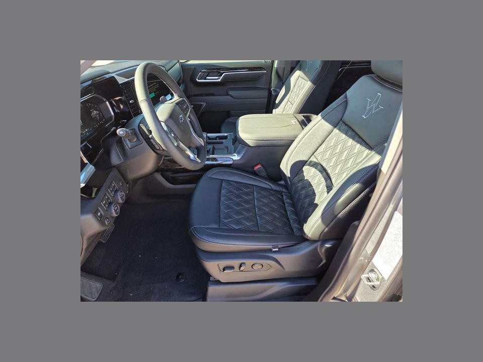 2026 Chevrolet Silverado 1500 4WD Crew Cab Short Bed RST