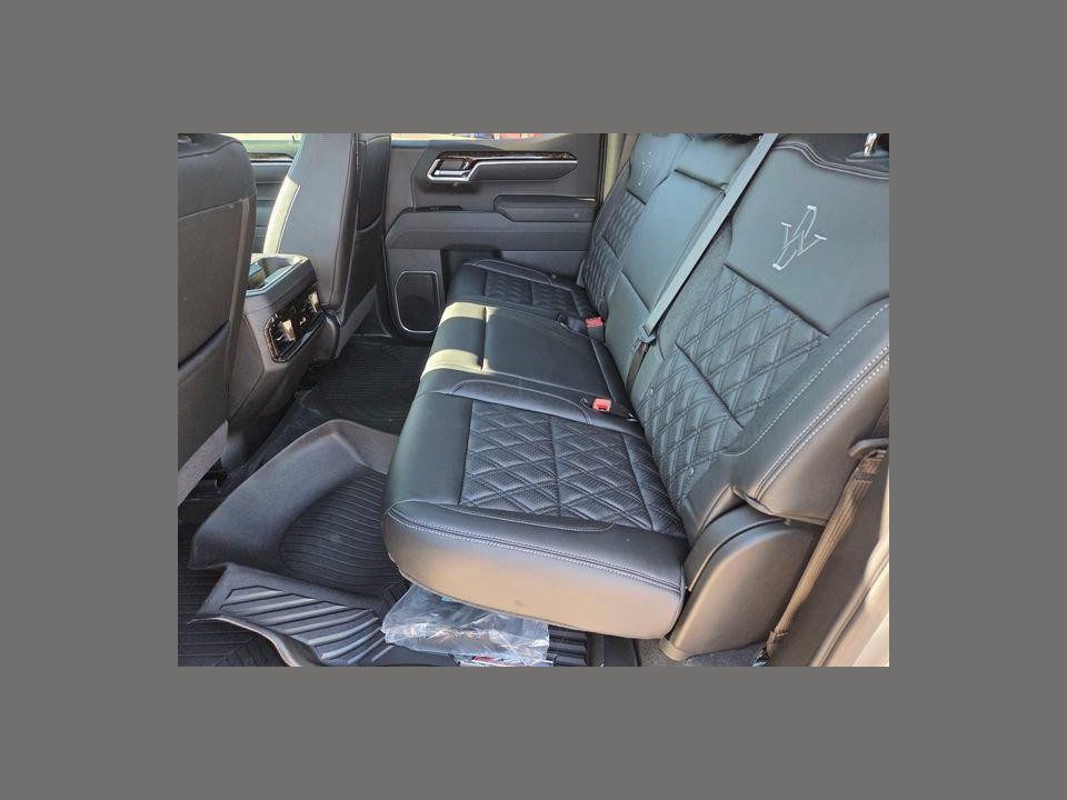 2026 Chevrolet Silverado 1500 4WD Crew Cab Short Bed RST
